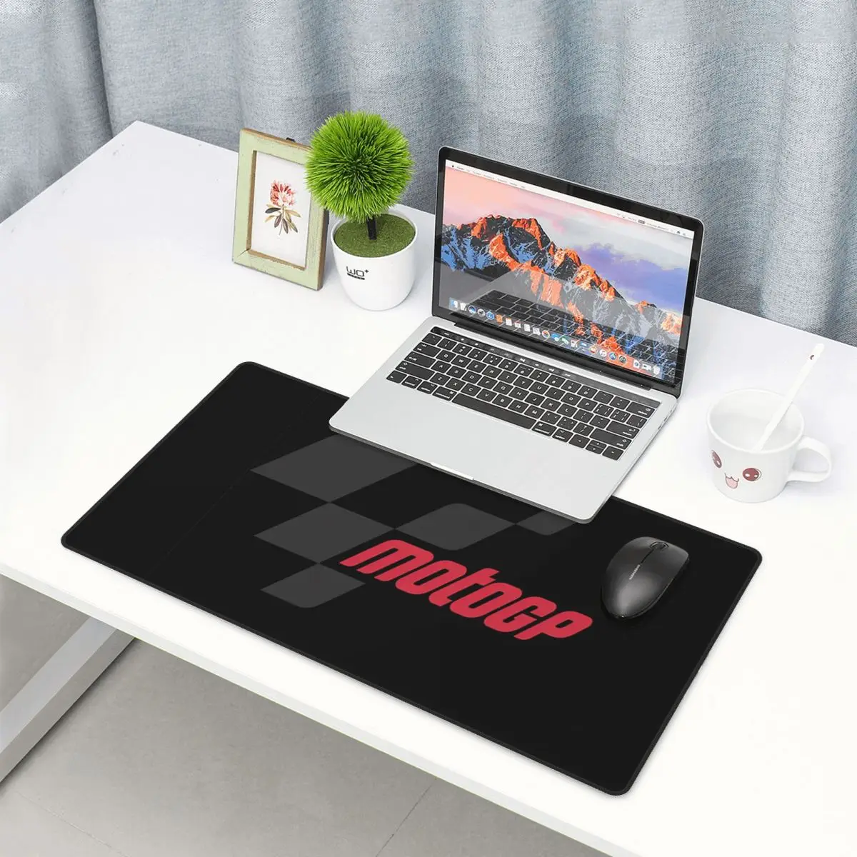 Large Mouse Pad Moto GP Logo E - đánh giá và giá Gaming Accessories Logo