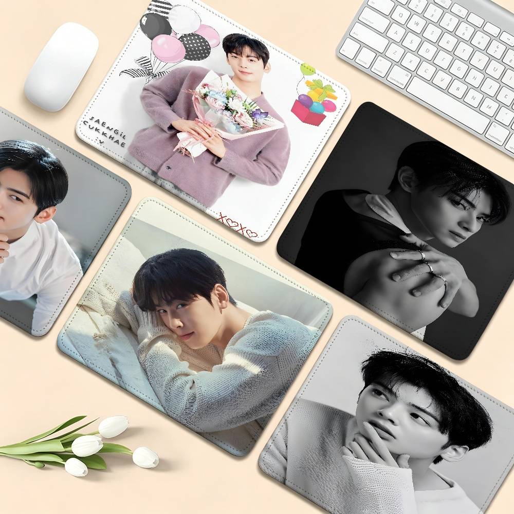 Popular Korean Actor Cha EunWo - đánh giá và giá Gaming Accessories Korea